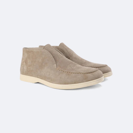 The Veneto Suede Chukka